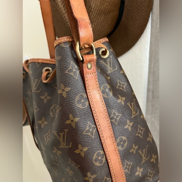 LOUIS VUITTON Monogram Noe Vintage Bucket - Picture 7 of 13